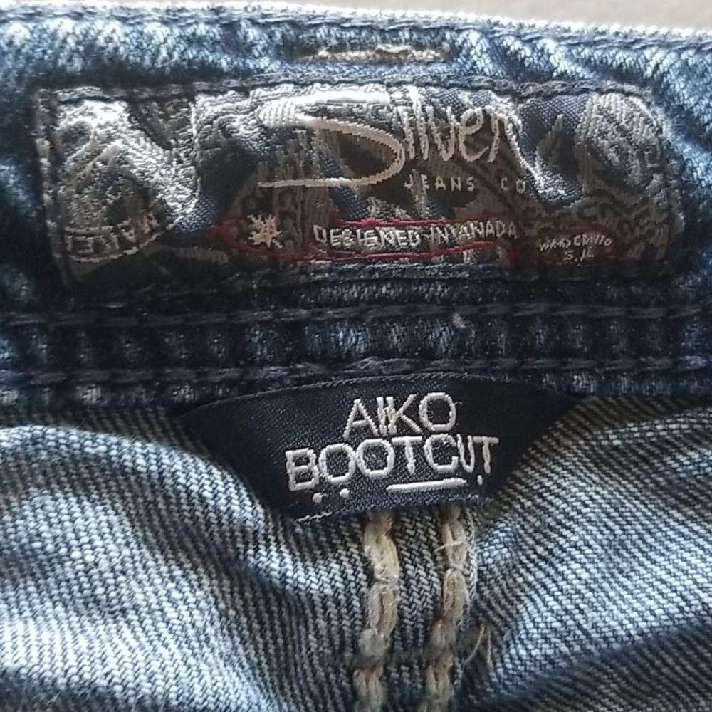 Women's Silver Jean's size 27x 33 - Picture 2 of 5